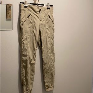 Athleta Trekkie Jogger barely worn Size 2